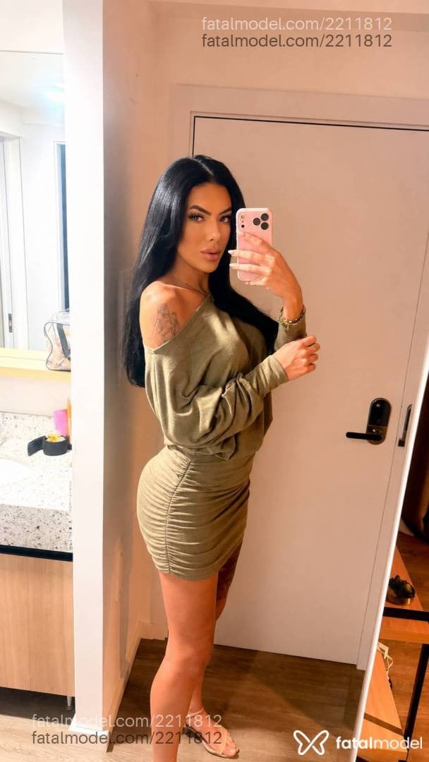 Acompanhante mulher trans morena (o) de olhos verdes em Joinville - Rafaela Schwartz