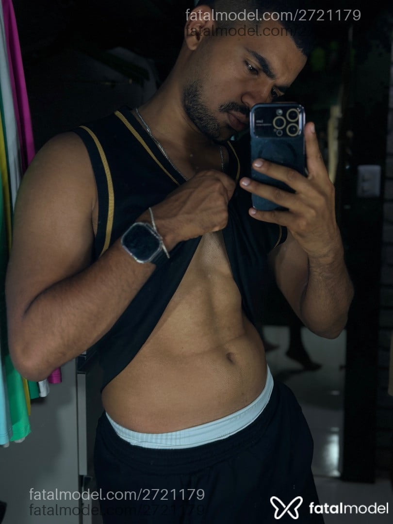 Acompanhante homem morena (o) de olhos pretos em Goiânia - Pablo