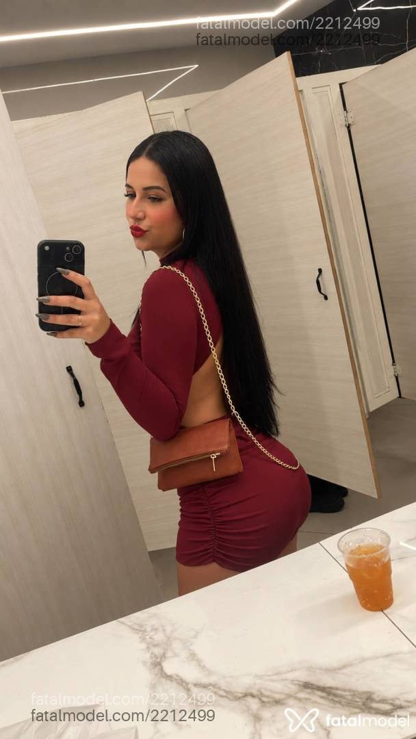 Acompanhante mulher morena (o) de olhos pretos - Manuela