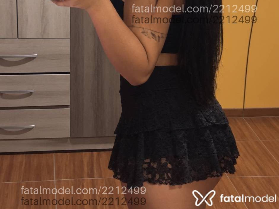 Acompanhante mulher morena (o) de olhos pretos - Manuela