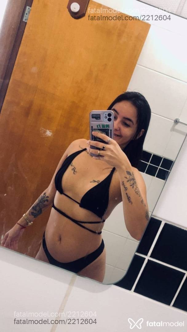 Acompanhante mulher com cabelo castanho de olhos castanhos em Lucas do Rio Verde - Larrissinha