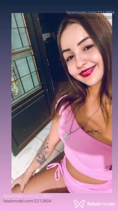 Acompanhante mulher com cabelo castanho de olhos castanhos em Lucas do Rio Verde - Larrissinha