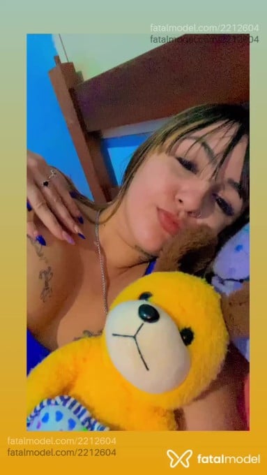 Acompanhante mulher com cabelo castanho de olhos castanhos em Lucas do Rio Verde - Larrissinha