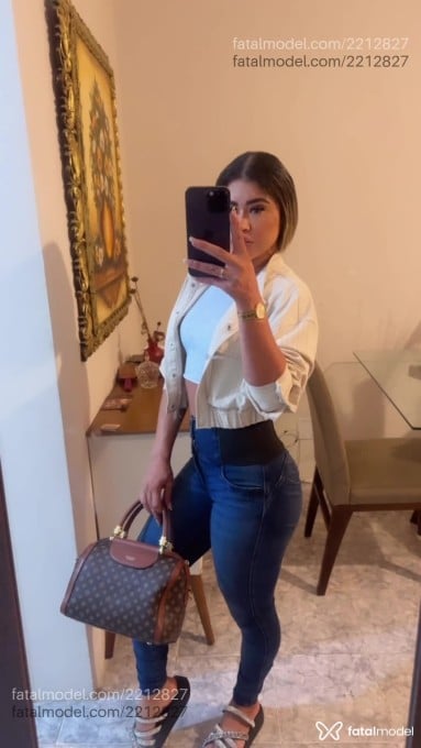 Acompanhante mulher morena (o) de olhos castanhos em São Paulo Acompanhante mulher morena (o) de olhos castanhos em São Paulo - Tokyo Kobayashi