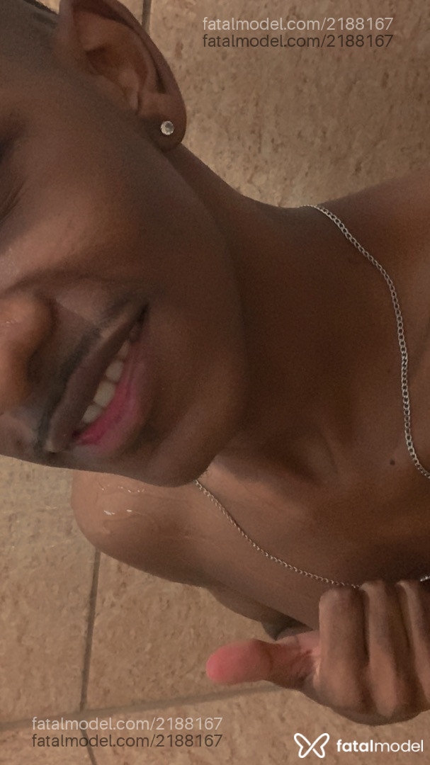 Acompanhante homem loira (o) de olhos castanhos em Virtual - Felipe