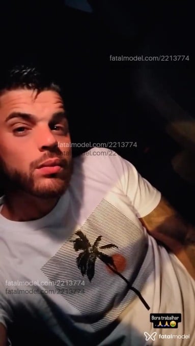 Acompanhante homem com cabelo castanho de olhos castanhos em Porto Alegre - Júnior Souza