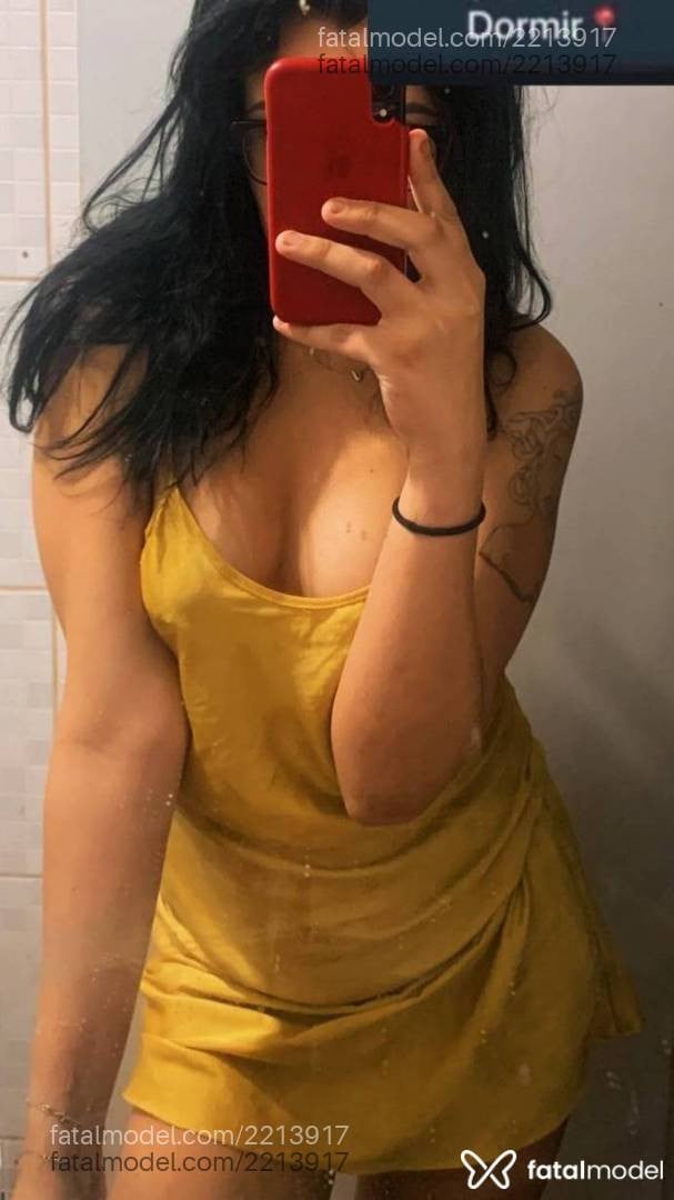 Acompanhante mulher trans morena (o) de olhos castanhos - Ana