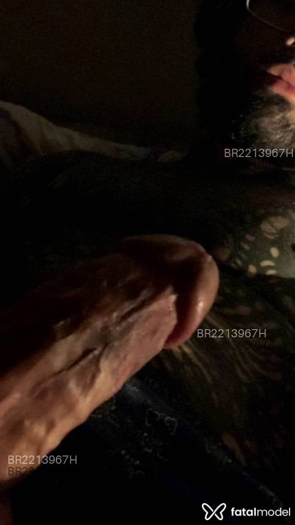 Acompanhante homem morena (o) de olhos pretos em São Paulo Acompanhante homem morena (o) de olhos pretos em São Paulo - Victor Diniz