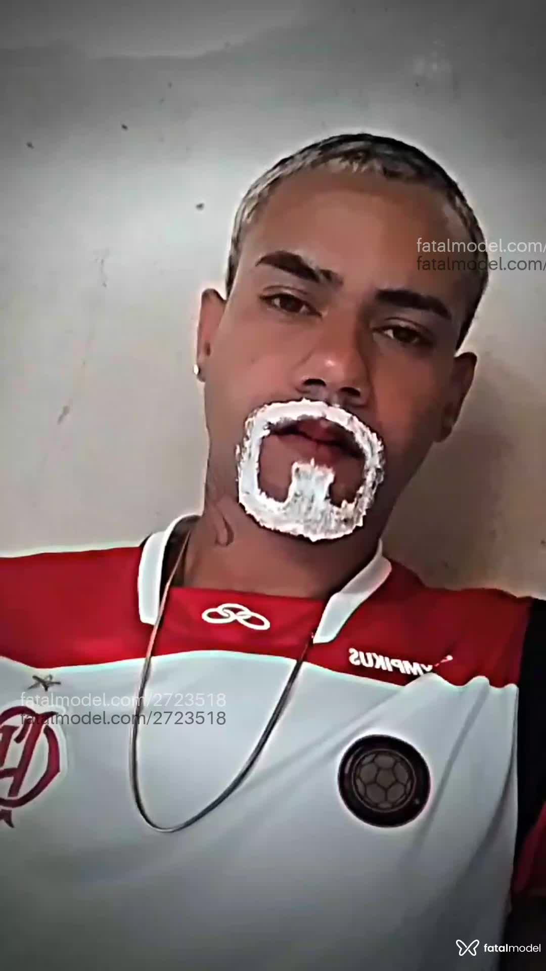 Acompanhante homem morena (o) de olhos castanhos em Rio de Janeiro - Marley