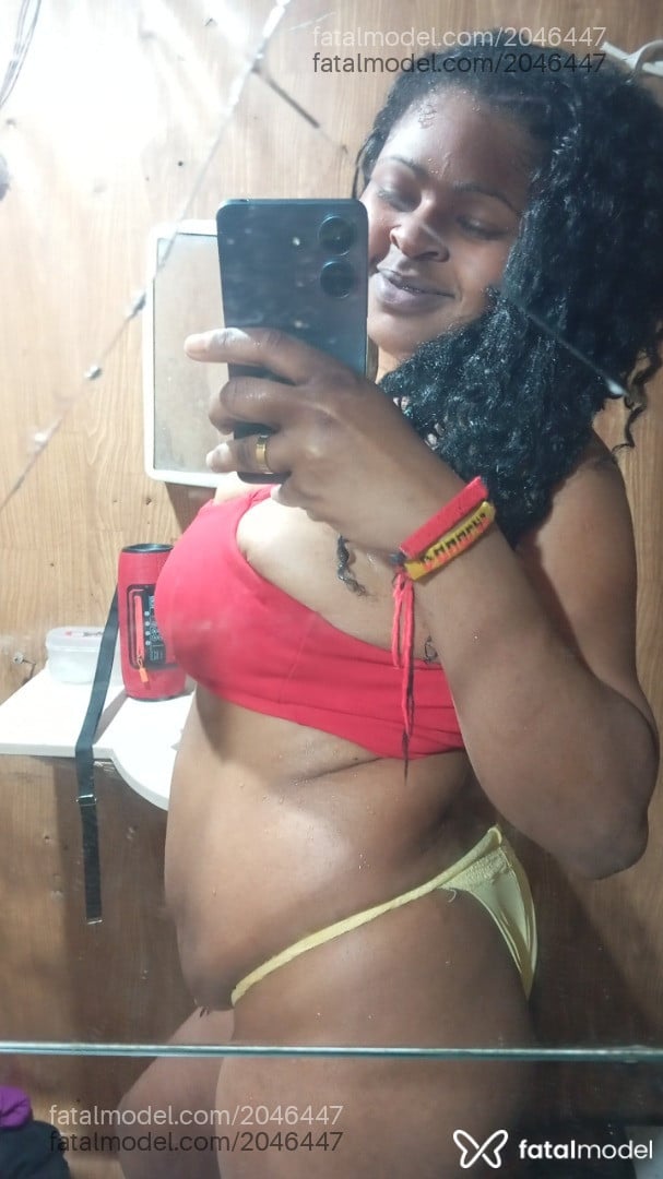 Acompanhante mulher morena (o) de olhos castanhos - Vitoria Tauana Acompanhante mulher morena (o) de olhos castanhos - Vitoria Tauana