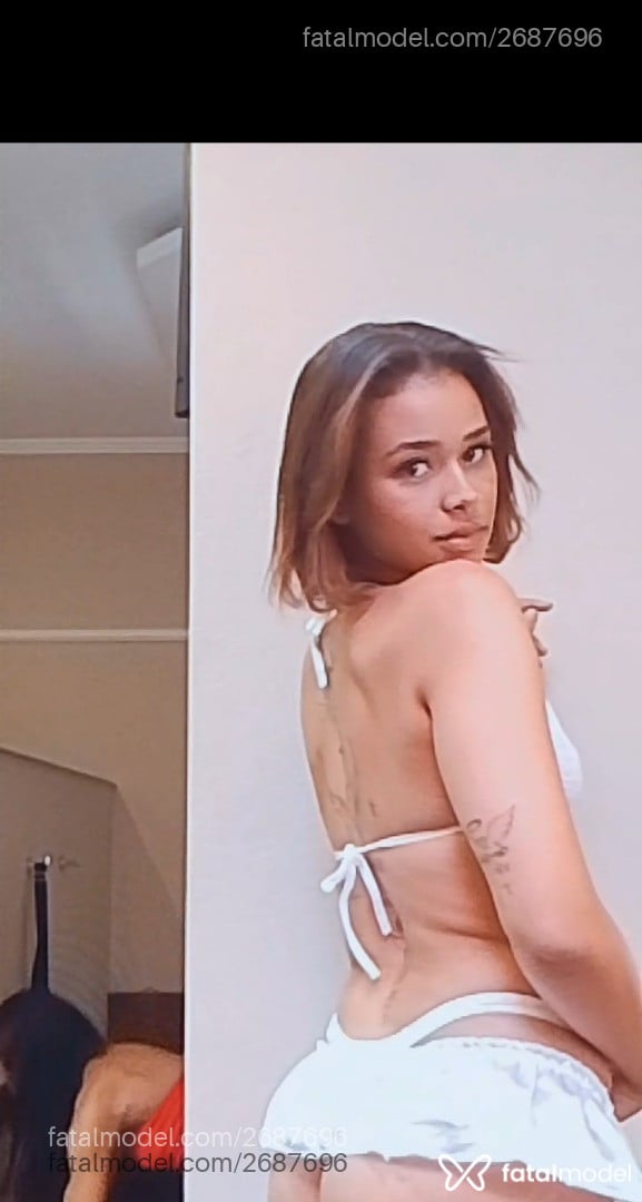 Acompanhante mulher com cabelo castanho de olhos mel em Piracicaba - Clara