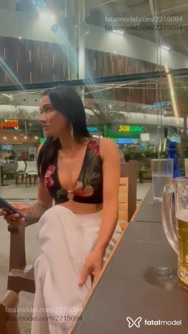 Acompanhante mulher morena (o) de olhos pretos em Goiânia - Hellen