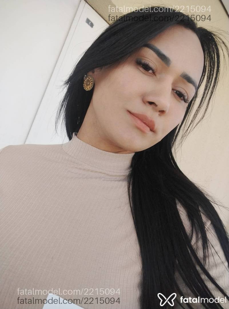 Acompanhante mulher morena (o) de olhos pretos em Goiânia - Hellen