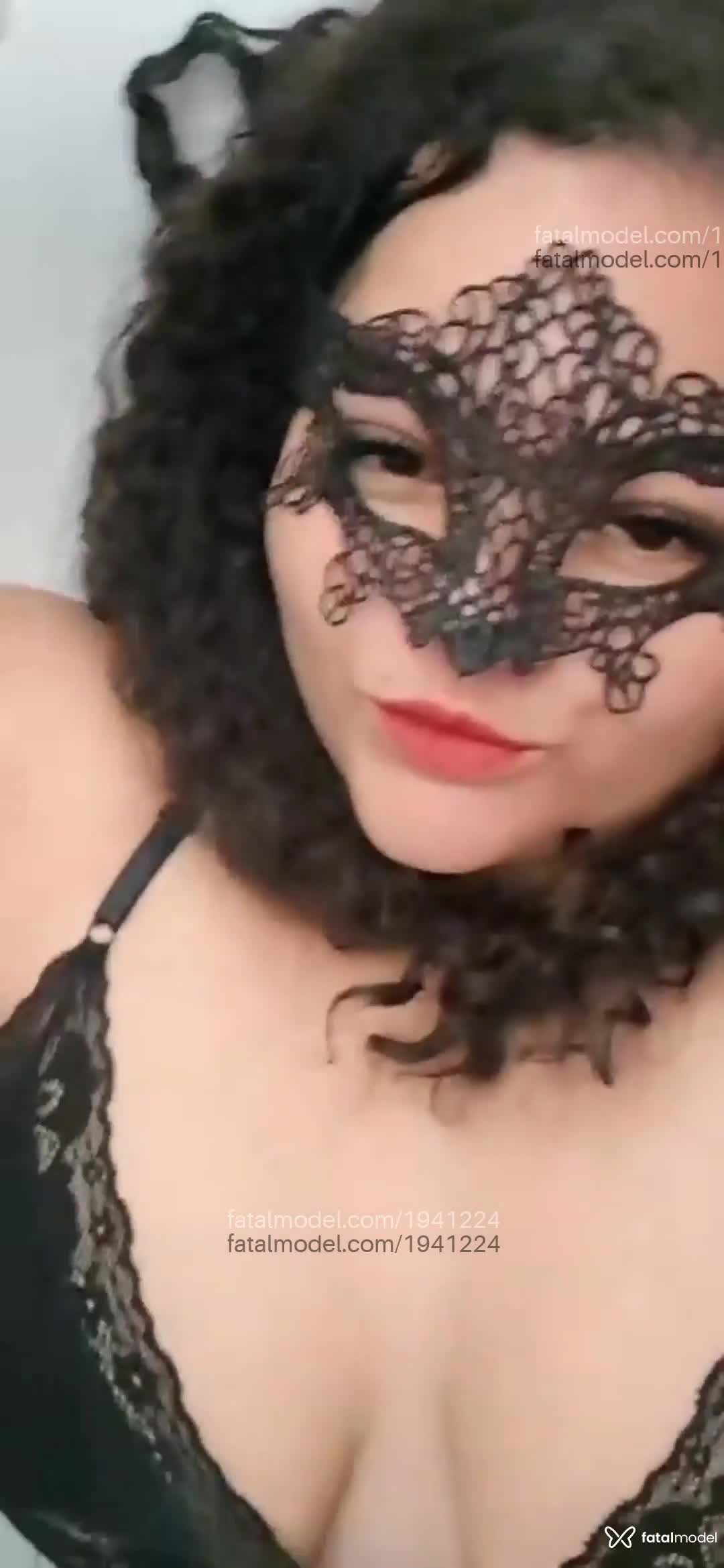 Acompanhante mulher morena (o) de olhos castanhos em São Paulo - DellysMassagens