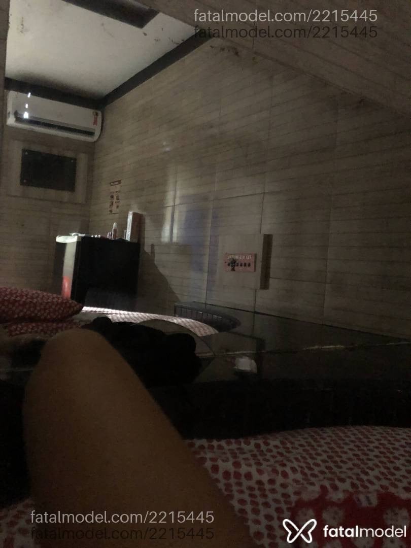 Acompanhante mulher com cabelo castanho de olhos castanhos - Mara Acompanhante mulher com cabelo castanho de olhos castanhos - Mara