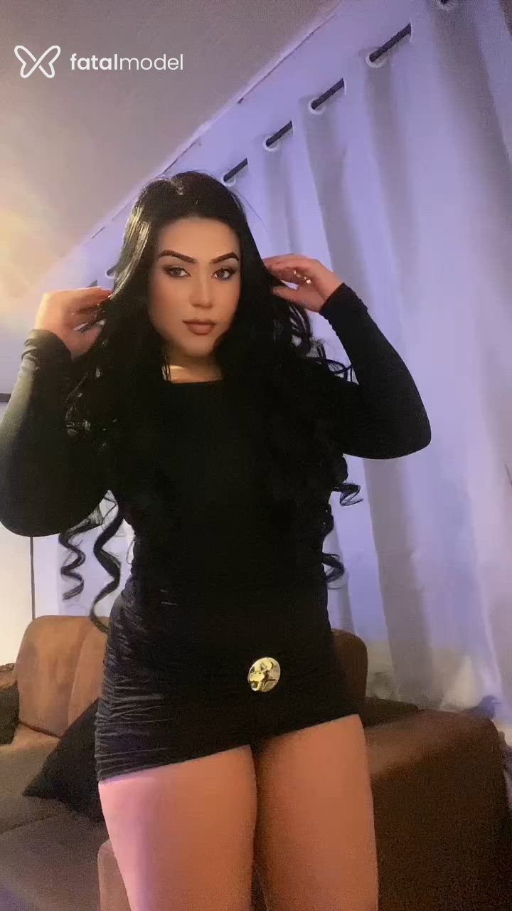 Acompanhante mulher morena (o) de olhos castanhos - Alicia Emanuela Acompanhante mulher morena (o) de olhos castanhos - Alicia Emanuela