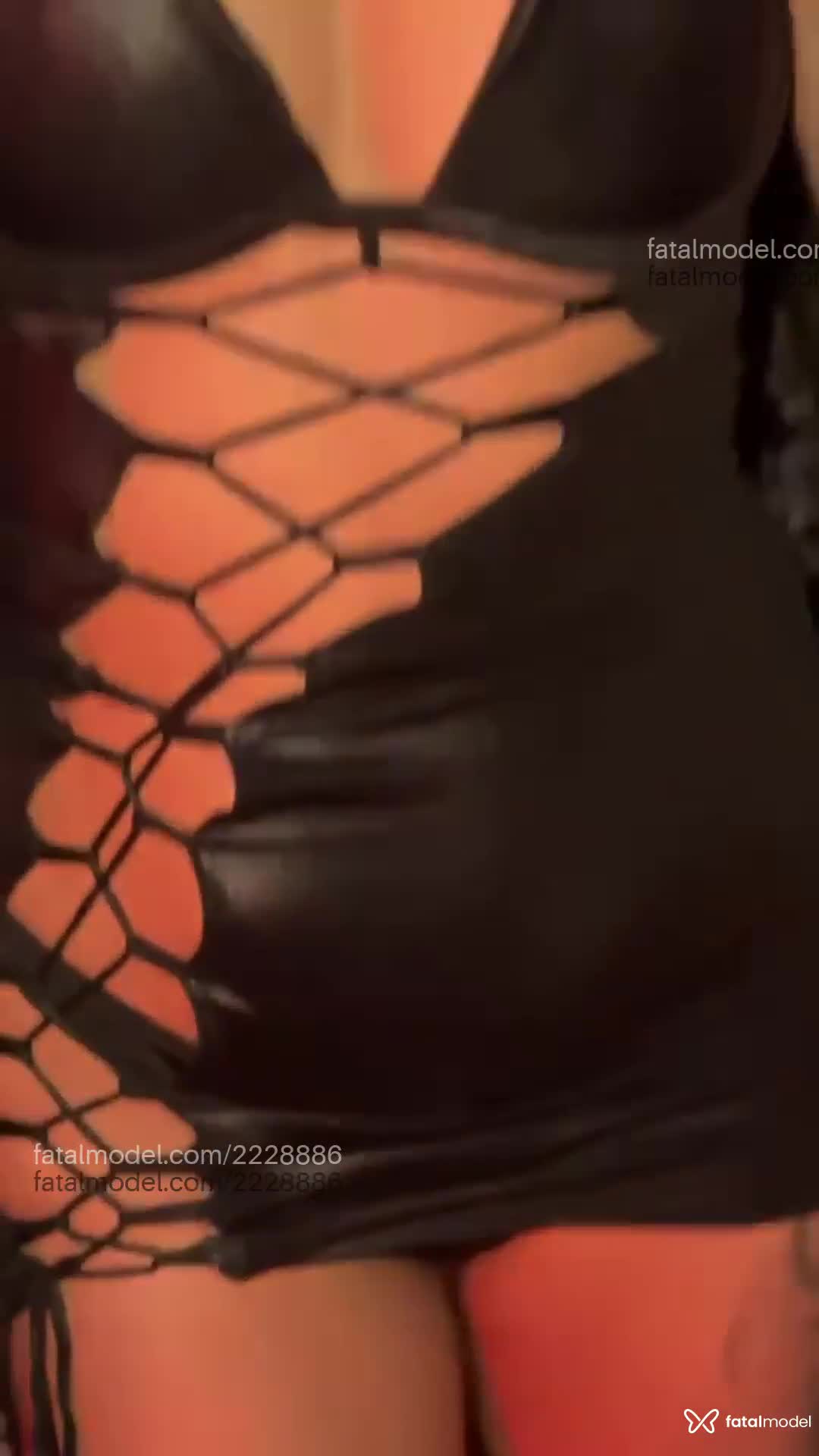 Acompanhante mulher com cabelo castanho de olhos verdes - Julia