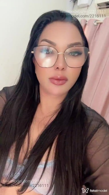 Acompanhante mulher com cabelo castanho de olhos castanhos em Goiânia - Rose Lima