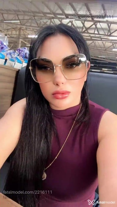 Acompanhante mulher com cabelo castanho de olhos castanhos em Goiânia - Rose Lima
