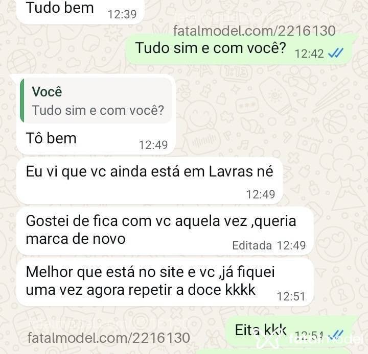 Acompanhante mulher morena (o) de olhos castanhos em Lavras - Morena