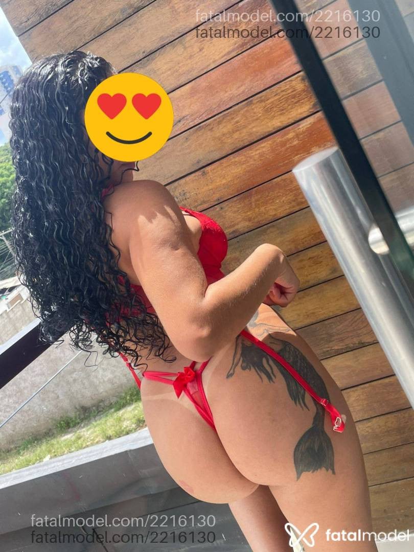 Acompanhante mulher morena (o) de olhos castanhos - Morena