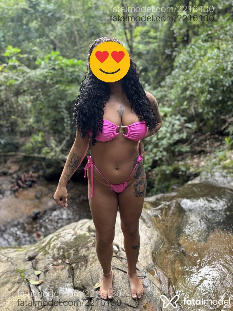 Acompanhante mulher morena (o) de olhos castanhos em Lavras - Morena