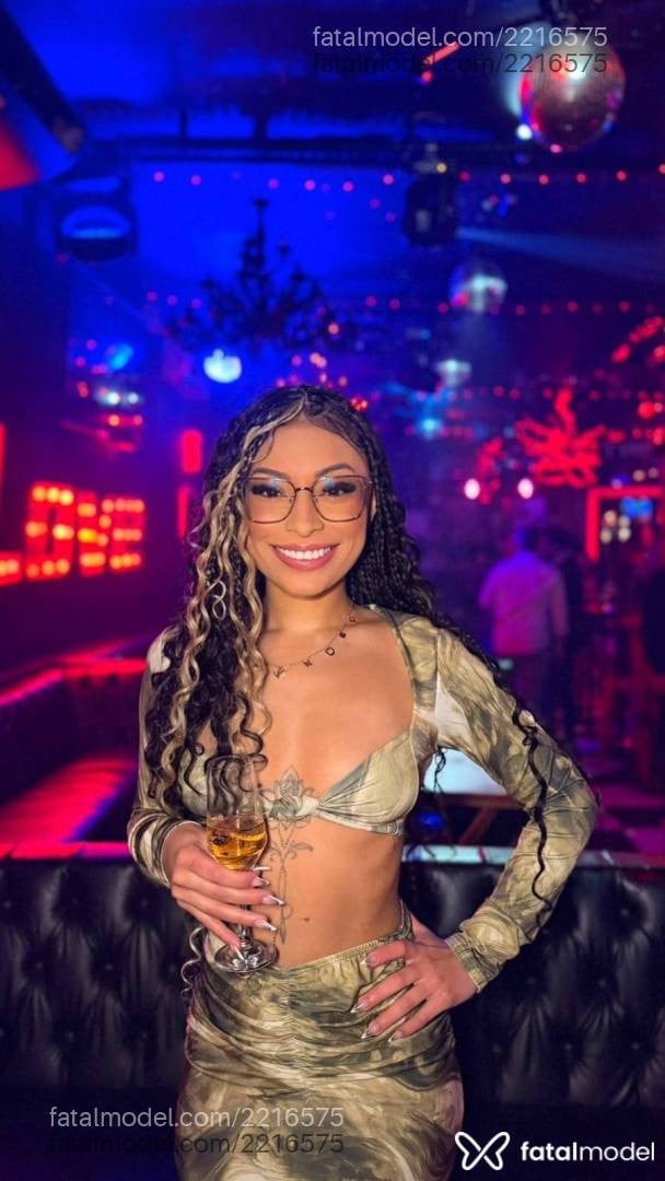 Acompanhante mulher morena (o) de olhos castanhos em Porto Alegre - Isis