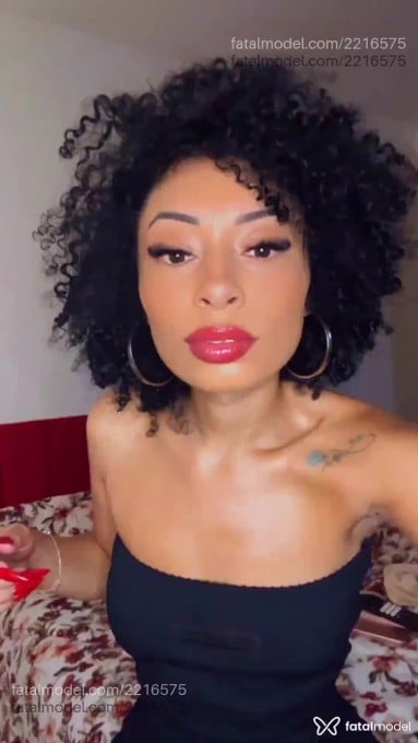 Acompanhante mulher morena (o) de olhos castanhos em Porto Alegre - Isis