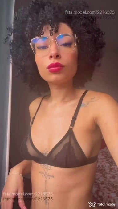 Acompanhante mulher morena (o) de olhos castanhos em Porto Alegre - Isis