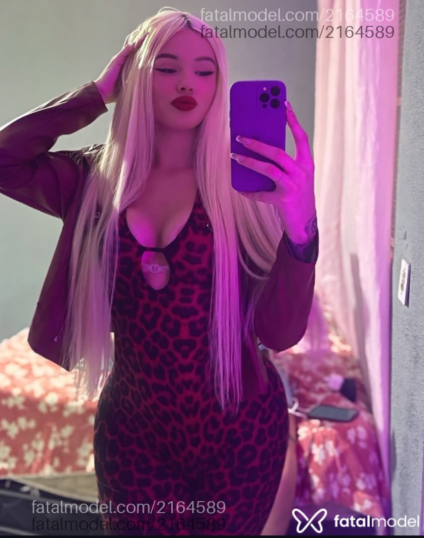 Acompanhante mulher trans loira (o) de olhos castanhos em Sorocaba Acompanhante mulher trans loira (o) de olhos castanhos em Sorocaba - Milena