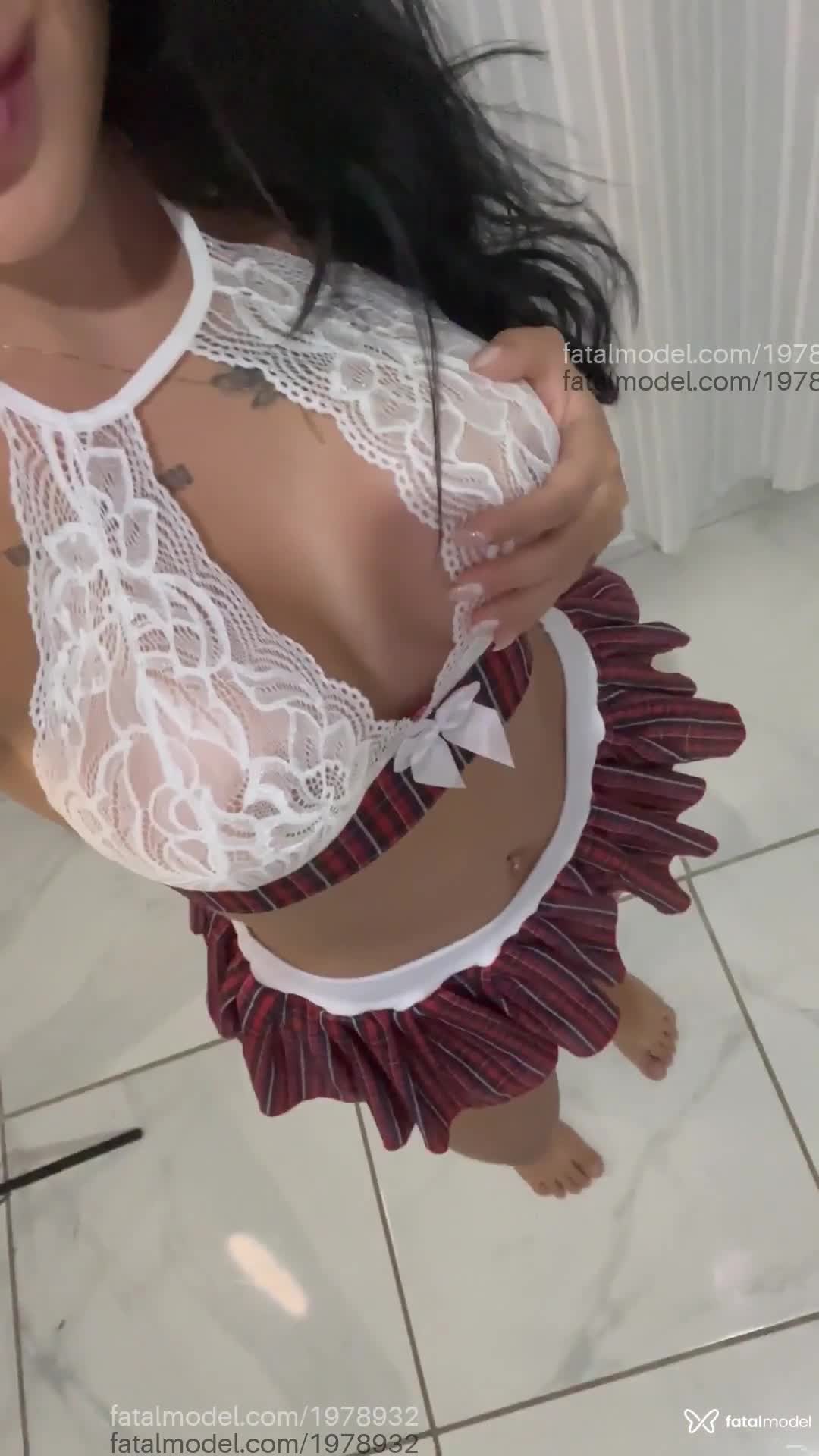 Acompanhante mulher morena (o) de olhos castanhos - Larissa Acompanhante mulher morena (o) de olhos castanhos - Larissa