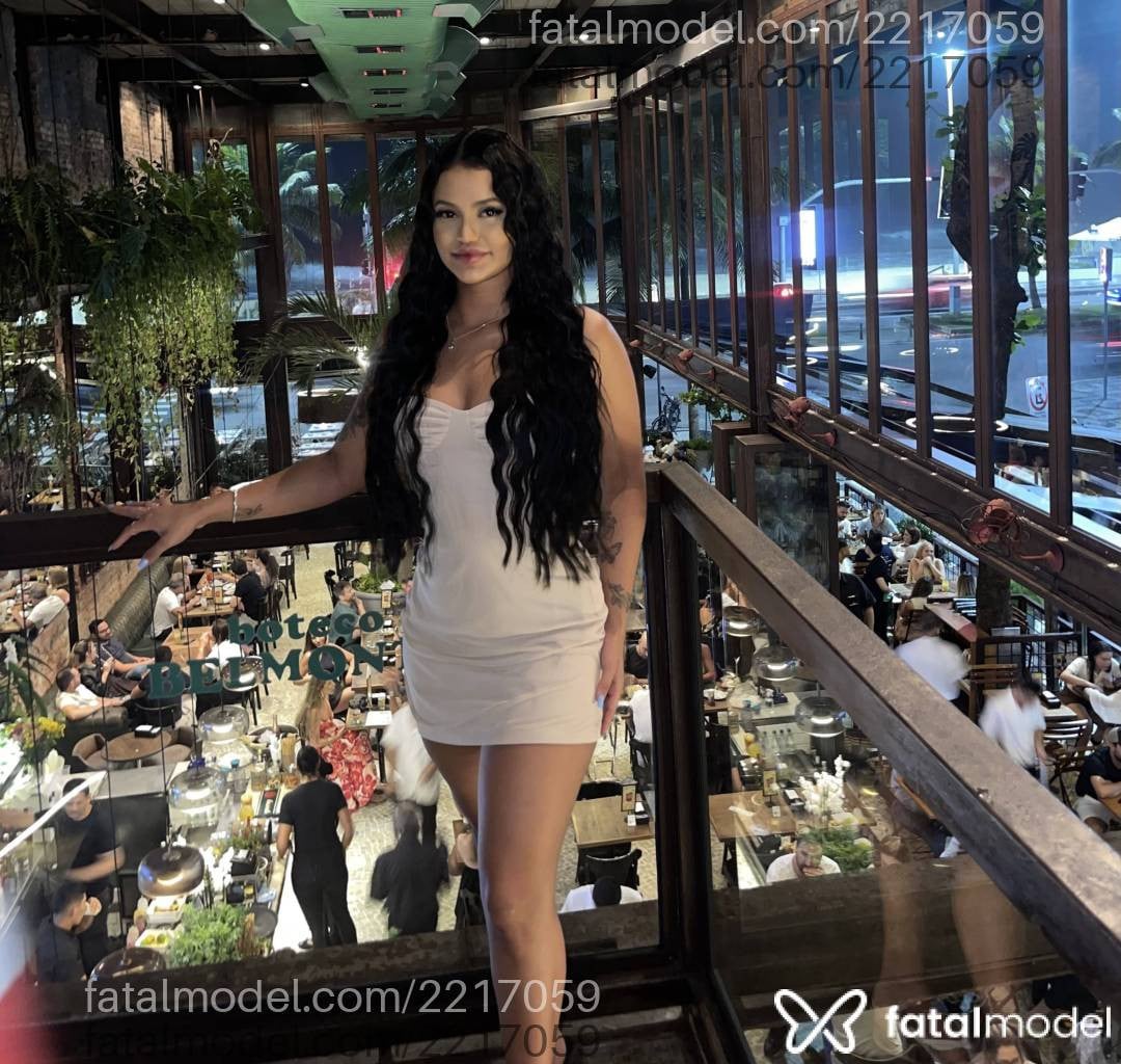 Acompanhante mulher morena (o) de olhos pretos em Uberlândia Acompanhante mulher morena (o) de olhos pretos em Uberlândia - Mia Castro