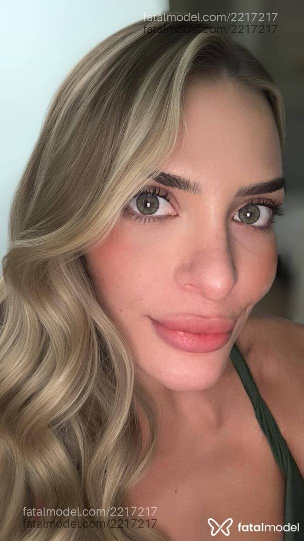 Acompanhante mulher loira (o) de olhos azuis em Belo Horizonte - Paolla
