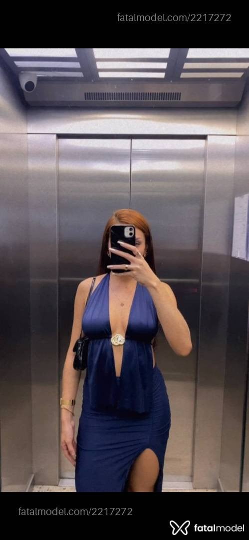 Acompanhante mulher com cabelo castanho de olhos mel - Karolina Alvez