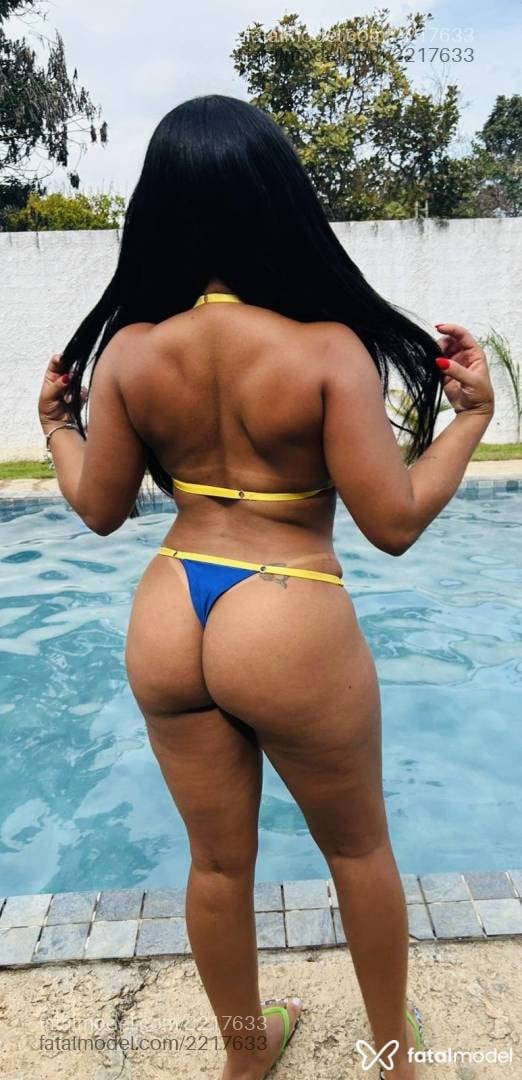 Acompanhante mulher morena (o) de olhos pretos - Kelly