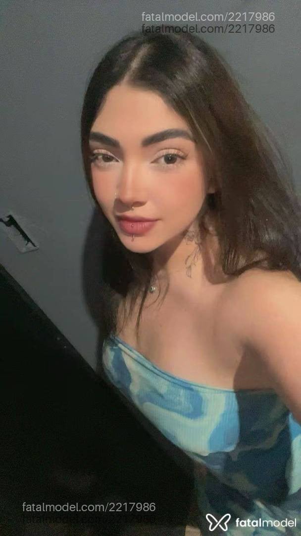 Acompanhante mulher morena (o) de olhos castanhos em Itapema - Sol