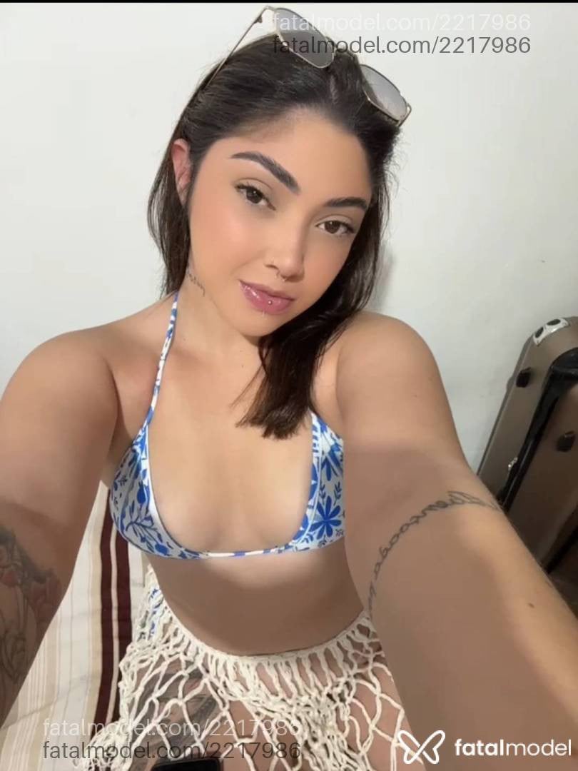 Acompanhante mulher morena (o) de olhos castanhos em Itapema - Sol