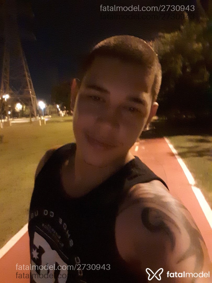 Acompanhante homem com cabelo castanho de olhos castanhos em Belo Horizonte - Guerra