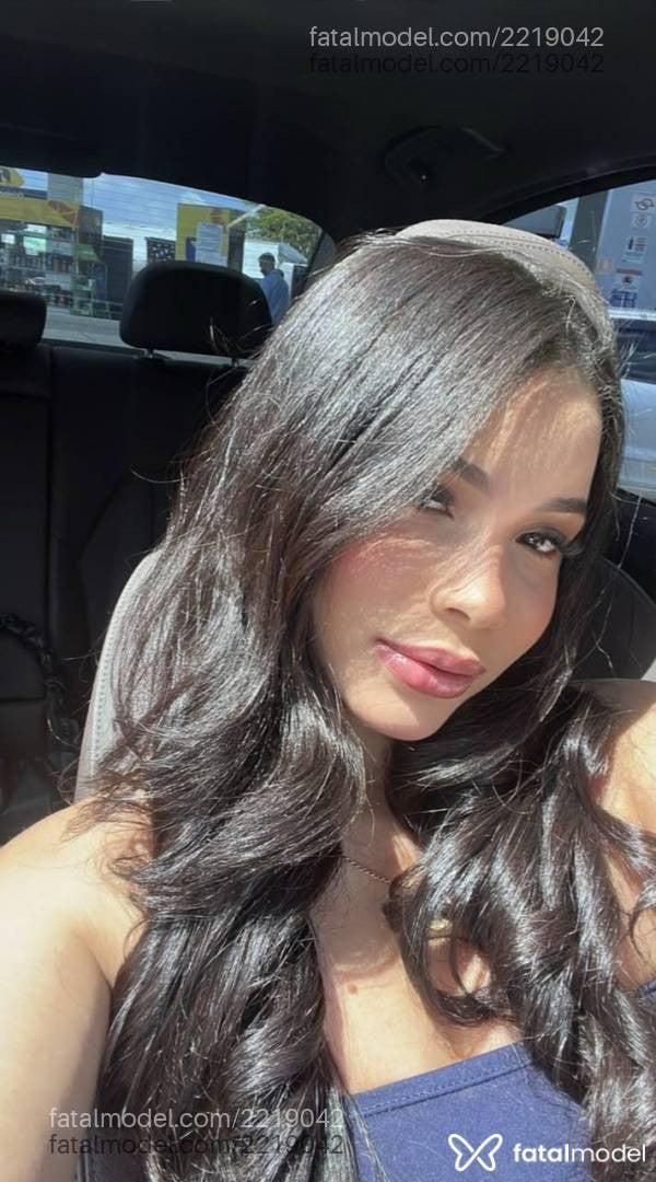 Acompanhante mulher morena (o) de olhos castanhos - Bruna Rangel