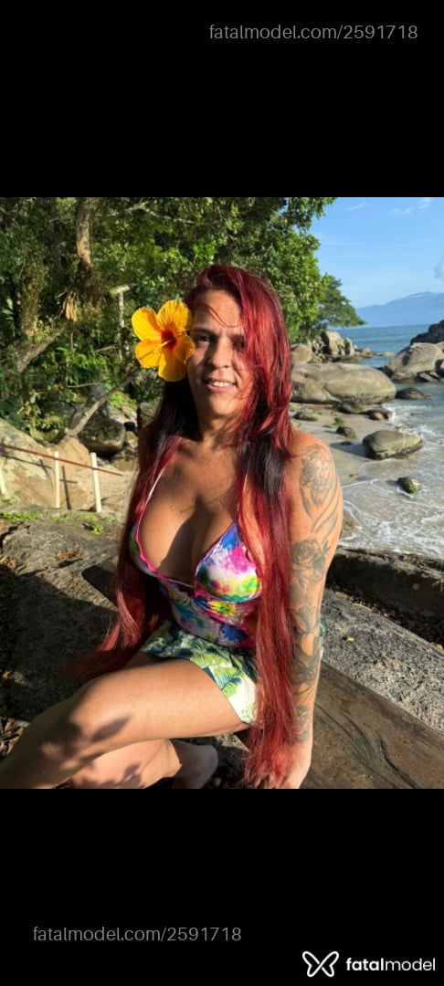Acompanhante mulher trans ruiva (o) de olhos pretos em Caraguatatuba - Paolla Portes
