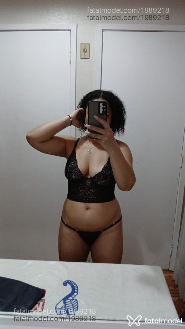 Acompanhante mulher morena (o) de olhos castanhos em Rio de Janeiro - Lunah Martins