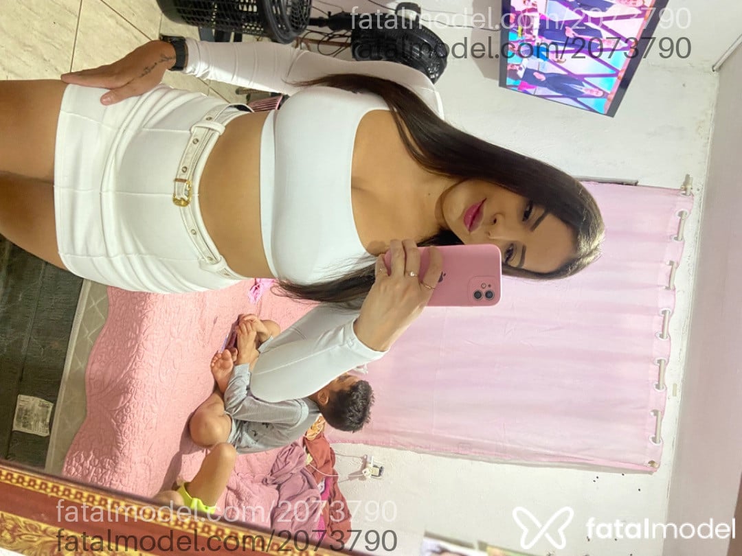 Acompanhante mulher com cabelo castanho de olhos castanhos em Belém - Kelly