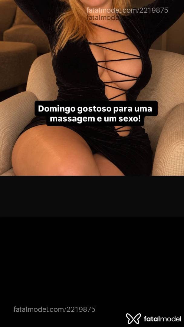 Acompanhante mulher morena (o) de olhos castanhos - íris