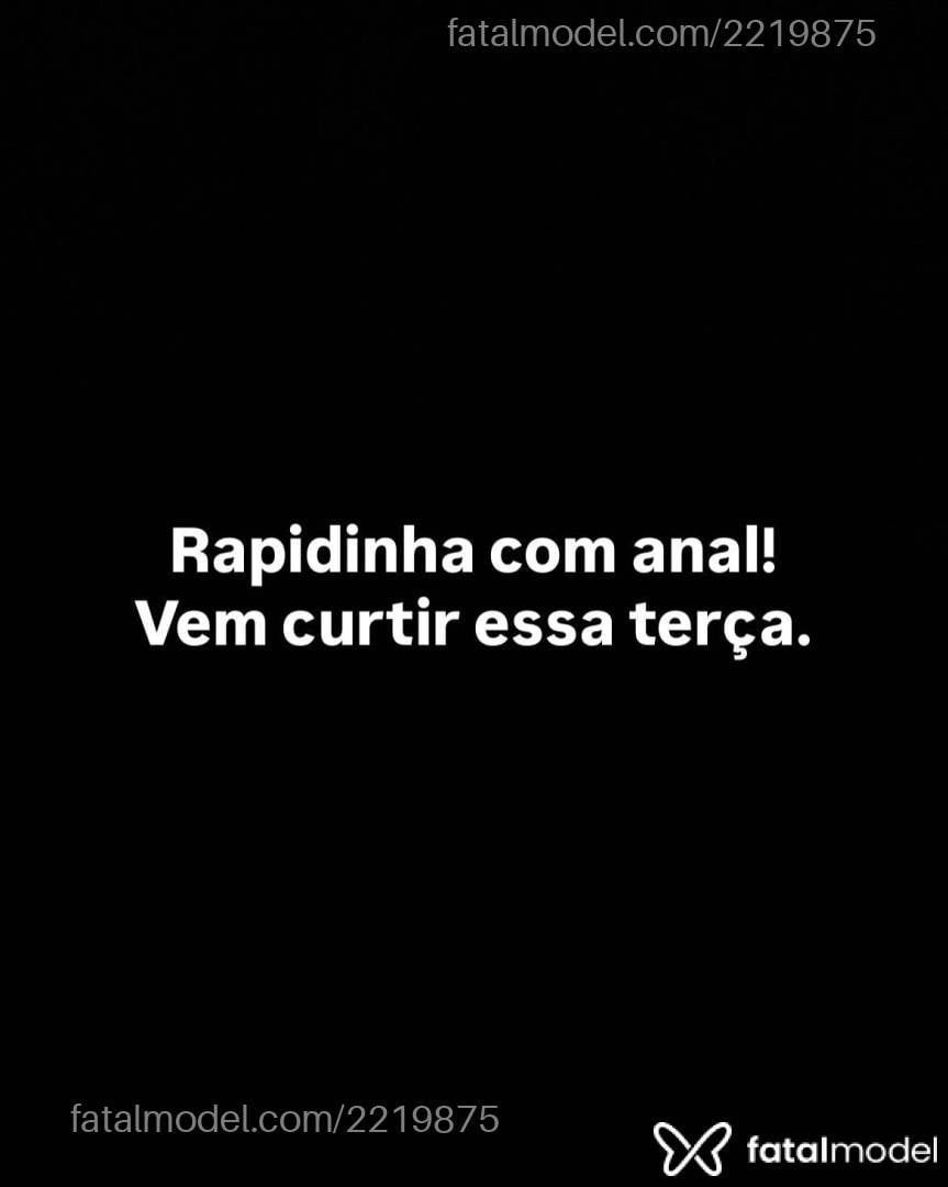 Acompanhante mulher morena (o) de olhos castanhos - íris