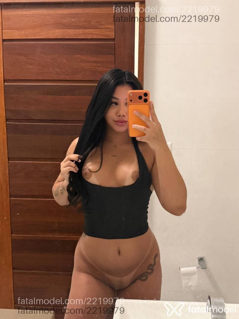 Acompanhante mulher morena (o) de olhos castanhos - Alice