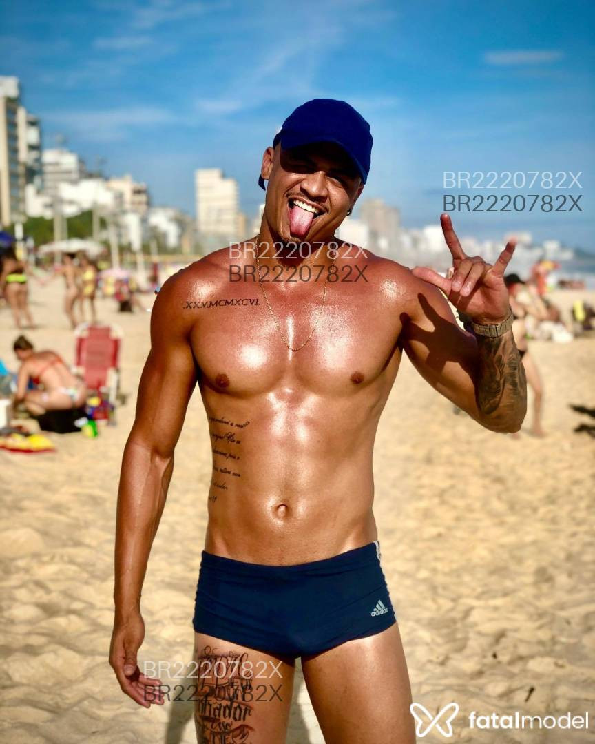 Acompanhante homem loira (o) de olhos castanhos em São Paulo Acompanhante homem loira (o) de olhos castanhos em São Paulo - Eduardo