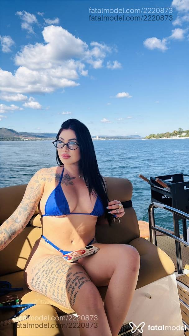 Acompanhante mulher morena (o) de olhos castanhos - ímola Ferraz