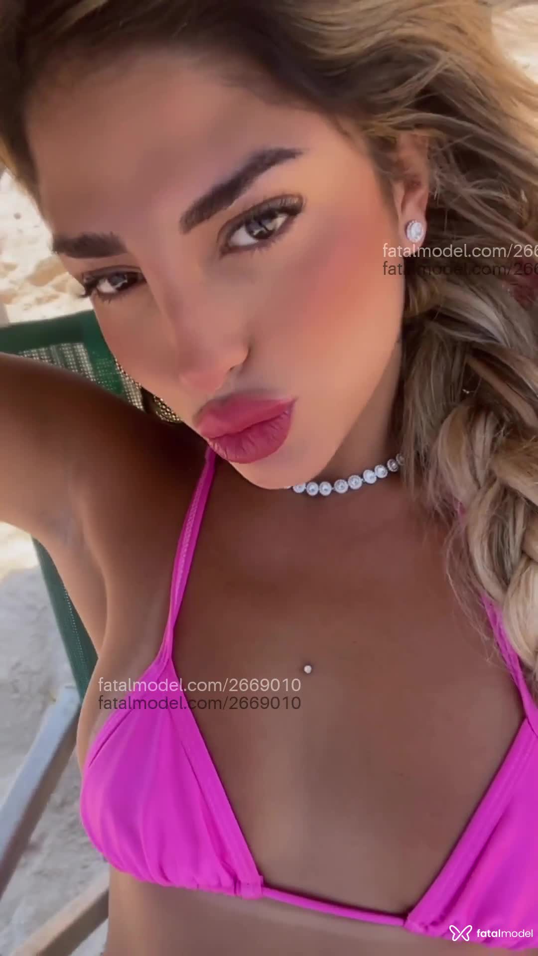 Acompanhante mulher loira (o) de olhos castanhos em Curitiba - Suzan Rafaeli
