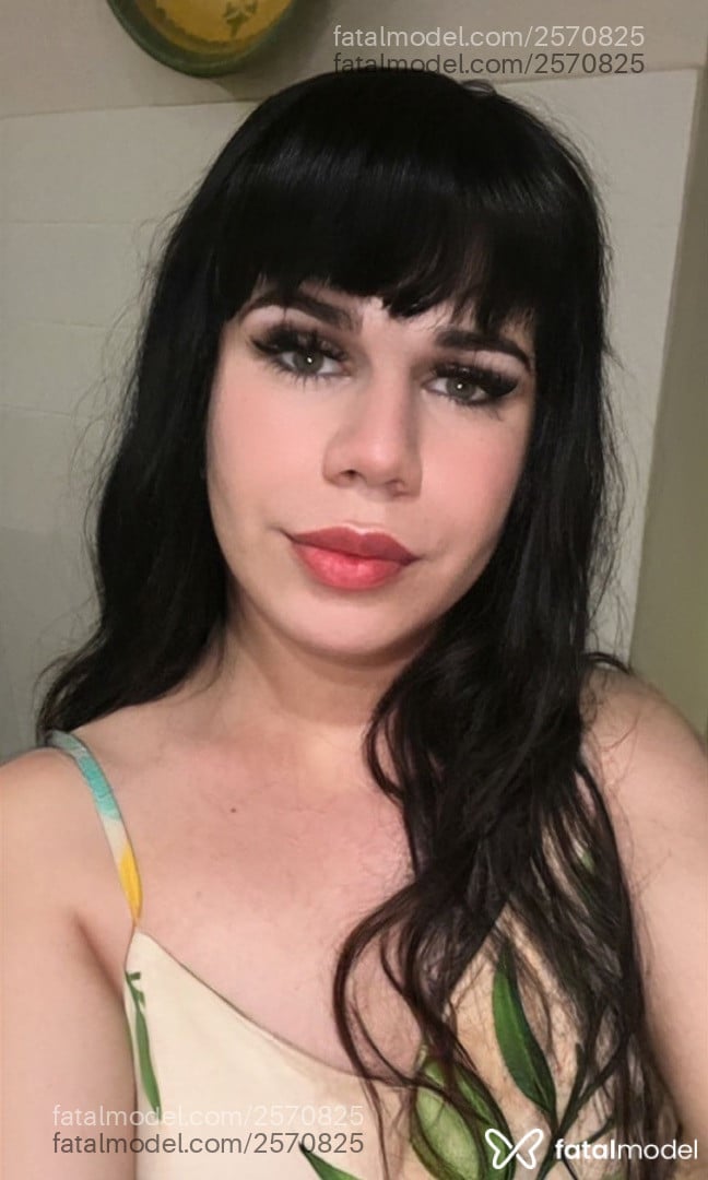 Acompanhante mulher trans morena (o) de olhos verdes em Piracicaba - Giulia Leme