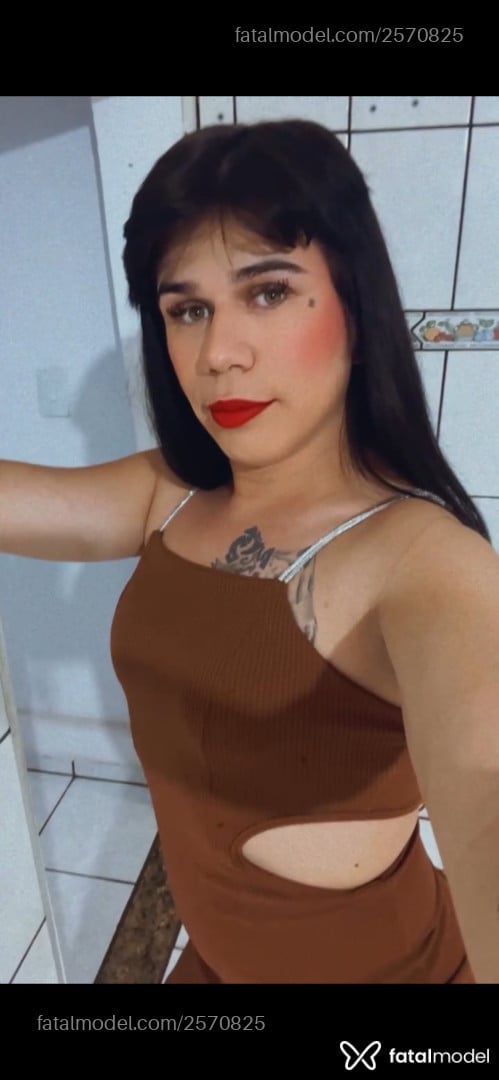 Acompanhante mulher trans morena (o) de olhos verdes em Piracicaba - Giulia Leme